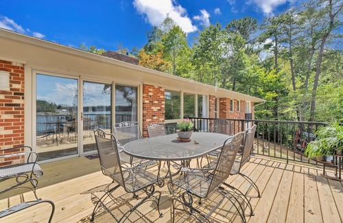 High Point House | "Views to die for"/Family Friendly/Near HFB/Dock/Kayaks/Patio/Deck/Grill/GmRm
