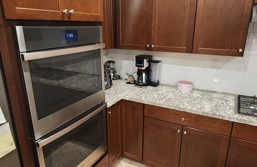 Reno House | Views, Views, Views.Beautiful 2800 sqft 30 mins to Tahoe large backyard.