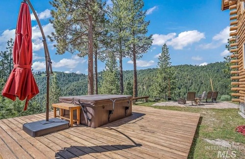 Boise House | Views views views! Luxurious tranquil cabin retreat!