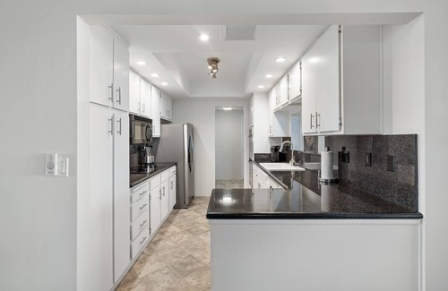 Rancho Mirage Condo | VIEWS, VIEWS, VIEWS! NEWLY DECORATED! CENTRAL PALM SPRINGS AREA