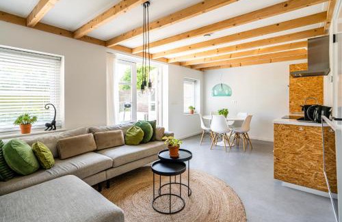 Westkapelle House | VIKINGHUIS Bed by the Sea