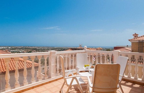 Sonnenland Villa | Villa Comoda | Sonnenland | Spacious Luxury | Private Heated Pool | Stunning.