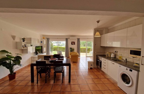 Porto de Mos Apartment | Vila Apostol - Amazing Studio with Sea View near Porto de Mos Beach in Lagos.