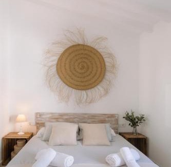 Old Town Apartment | VILASUITES Beach, Sand & Menta