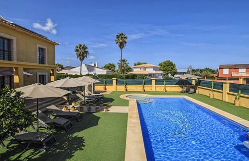 Sa Coma Villa | Villa 'Margarita' with Private Pool, Private Terrace and Wi-Fi