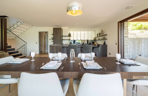 Veyrier-du-Lac House | Villa Élégance