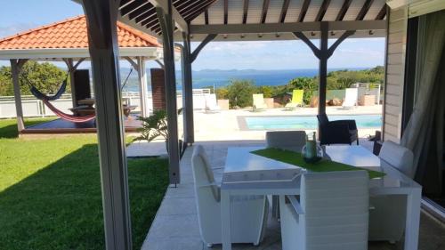 Le Diamant Villa | Villa élégante avec piscine privée au Diamant et vue sur la mer
