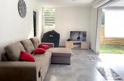 Les Abymes Villa | Villa élégante Les Abymes, piscine