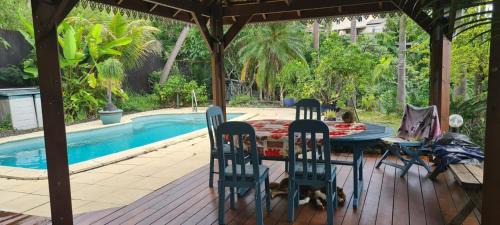 Bois de Nefles Villa | Villa élégante avec piscine à Saint-Paul, Réunion, vue sur mer