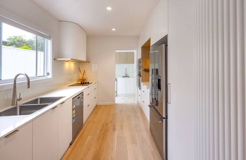 Anna Bay Villa | Villa 1 | Luxe 3BR Retreat w/Pool Near Beach