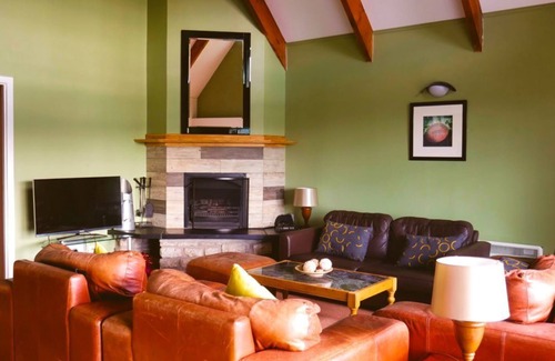 Pittenweem House | Villa 10, 4 Bedrooms, Sleeps 10 with Sauna and Leisure Club Access