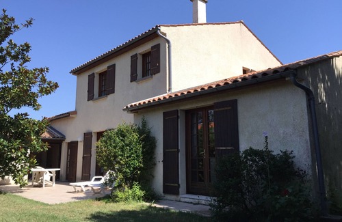 Meschers-sur-Gironde Villa | VILLA 160 M ° LIVING LAND AND WITH TREES OF 1500 M ° BEAUTIFUL BUILDING