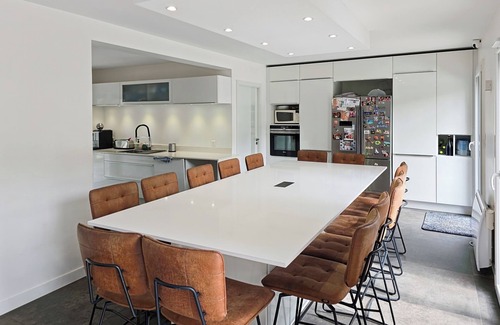 Pontault-Combault House | Villa 16pers - 240m2 sur 3800m2 de Jardin - Jaccuzzi 6/7 Places