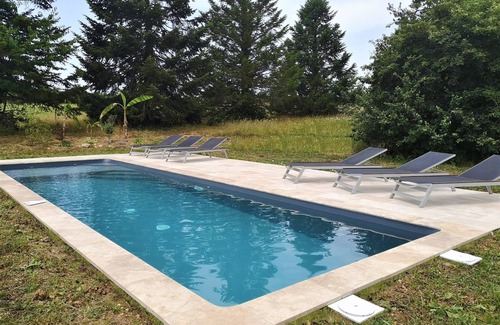 Lalinde House | Villa, 3 bedrooms, 2 bathrooms, garden + pool on 10 hectares of nature