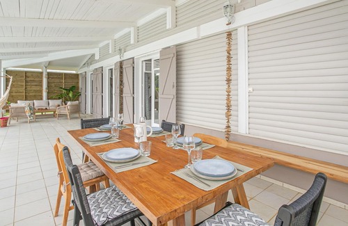 Petit Bourg Villa | Villa 3 Chambres, 7 Personnes, Piscine