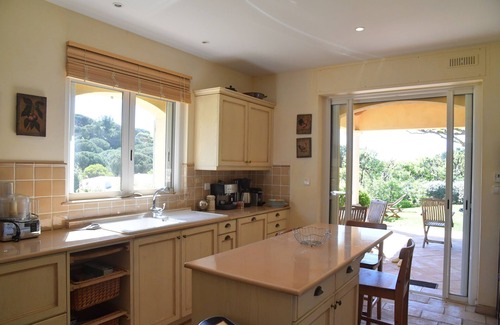 La Croix-Valmer Villa | Villa 320 m2 air-conditioned heated pool 12x6 m, 15 'walk from the beach