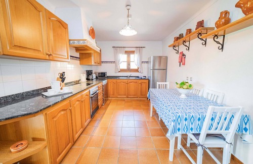 Puerto de Pollensa Villa | Villa 4 bedrooms, with swimming pool and private barbecue, Puerto Pollensa