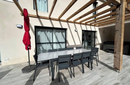 Saint-Augustin Villa | Villa 4 chambres 4 salles de bains avec jardin + jacuzzi, piscine (villa 19)