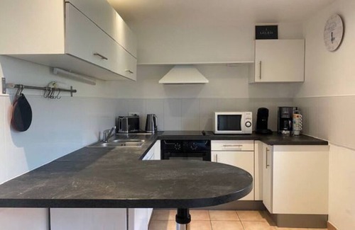 Plouneour-Trez House | Villa 4* -Ty-Vran-Internal swimming pool-50 meters from the beach.