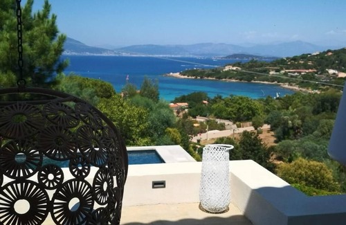 Portigliolo Villa | Villa 5 Bedrooms swimming pool less than 500m from the beach