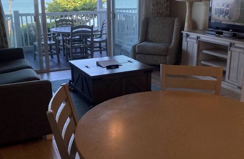 Marathon Villa | Villa 5028 on Duck Key BOAT SLIP available