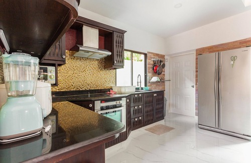 South Pattaya Villa | ⭐Villa 6 bedrooms with private pool 5 minutes Walking Streeteet and beaches