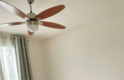 Saint-Gely-du-Fesc Villa | Villa 6 pers, swimming pool, garden, summer kitchen, pétanque, near Montpellier