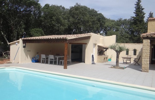Saint-Siffret Villa | Villa (6 to 8 people) with private heated pool, enclosed garden, near Uzès.