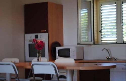 Solenzara Villa | Villa 62m² AU Coeur DES Vignes Face MER Piscine Partagee Chauffee