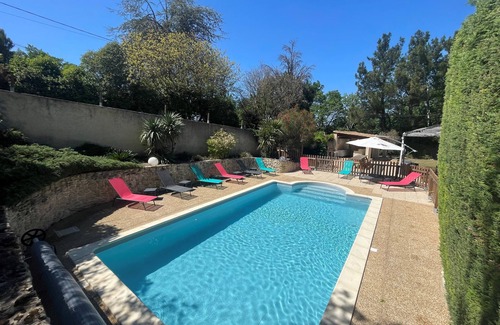 Eyragues Villa | Villa 6km from St Rémy de Provence with swimming pool for 2 to 10 people