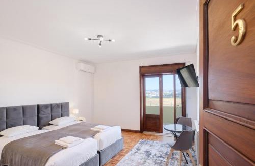 Santa Marinha Villa | Villa 7BR & 7BA with Pool & Backyard in a Prime Location!