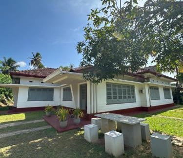 Dickwella House | Villa 95 Hiriketiya