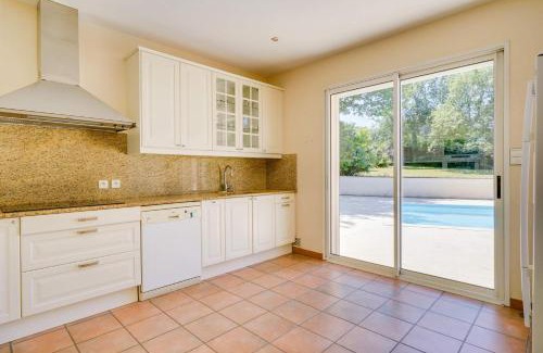 Saint-Sulpice-et-Cameyrac Villa | Villa avec piscine aux portes de Bordeaux