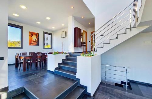 Quintans Ski Chalet | Villa A Varela