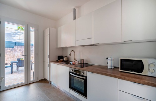 Selva di Fasano Apartment | Villa Ada - Apartment 'Monica' with Private Terrace, Wi-Fi and Air Conditioning