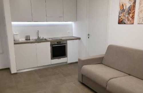 Selva di Fasano Apartment | Villa Ada - Apartment 'Simona' with Private Terrace, Wi-Fi and Air Conditioning