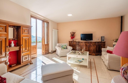 Serravalle Pistoiese Villa | Villa Adora Holiday Home