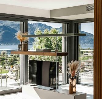 San Gregorio Villa | Villa Afrodite Lake Como - Luxury Italian Design