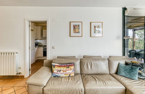 Navata Villa | Villa 'Agnes' with Shared Pool, Private Terrace and Wi-Fi