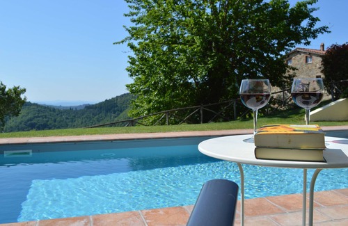 Gaiole in Chianti Villa | Villa 'Agriturismo Podere Terrena' with Mountain View, Private Pool and Wi-Fi