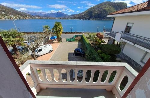 Lavena Ponte Tresa Apartment | VILLA AIDA LAKE VIEW