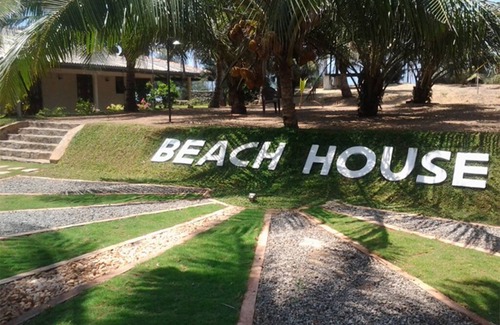 Negombo Villa | Villa ajoining to the beach and easy access to the airport
