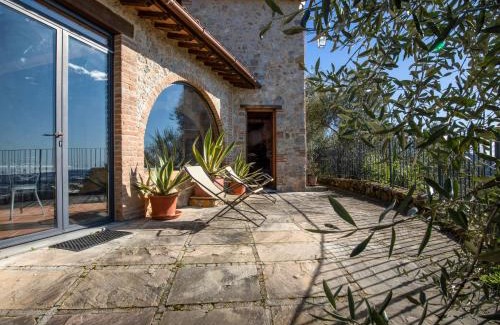 Santa Lucia Villa | Villa Al Pozzo by Interhome