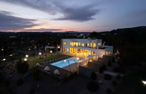 Santa Eulalia del Rio Villa | Villa Algarroba Summa