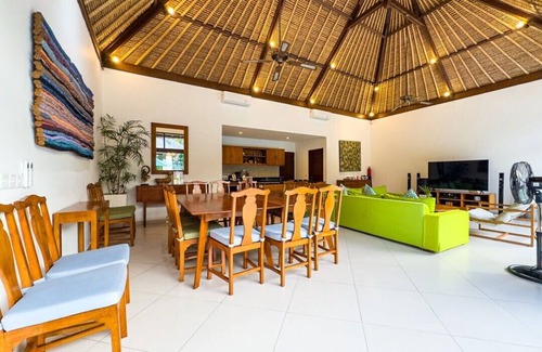 Dyanapura Villa | Villa Alore 6BR Pool Villa 7mnt walk to the beach