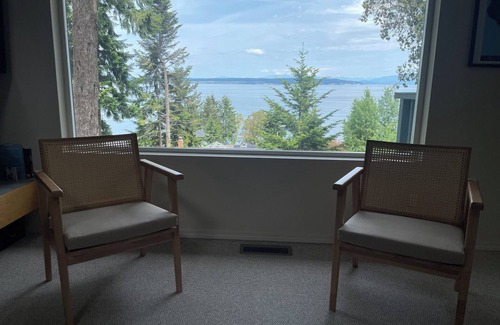 Coupeville House | Villa Alta Mare - Charming 3-bedroom house in quaint Coupeville with View!