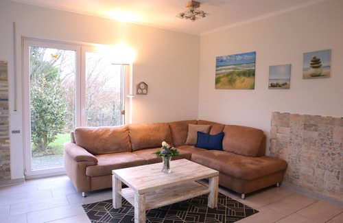 Dorumer Neufeld House | Villa am Meer-Antje: North Sea magic for unforgettable moments just 300m from the sea!