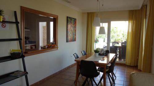 Velilla-Taramay Villa | VILLA AMANECER