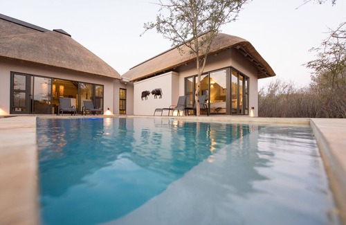 Hoedspruit Villa | Villa Amanzi: Exclusive bush living in a luxury South African Villa