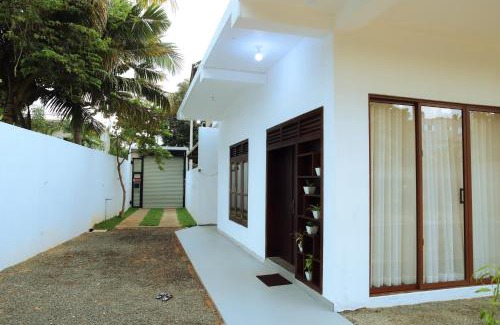 Mirissa Villa | Villa Amber Breeze